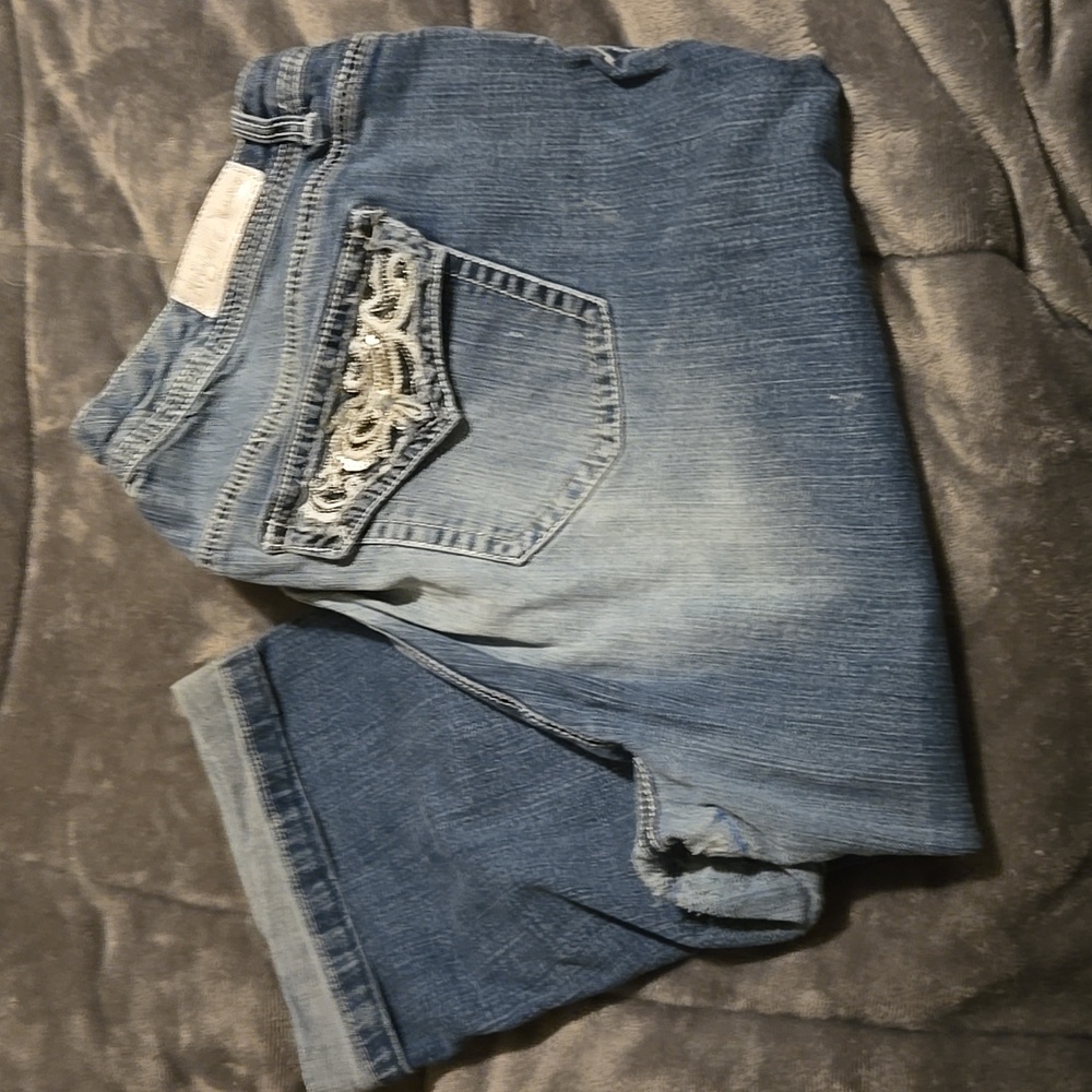 Ariya Cropped Denim Jeans Size 22
